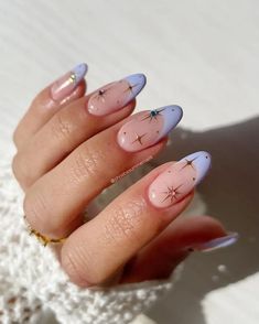 Are you looking for colored French tip nails to put a modern twist on a classic manicure? If so, you’ll love these 40 unique designs for your next nail set! For example, we love these lavender French nails with starts in almond shape. Nagel Tips, Trendy Nail, White Nail, Star Nails, Birthday Nails, French Tip Nails