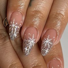 𝔾𝕖𝕝 𝕏 ℕ𝕒𝕚𝕝𝕤 on Instagram: "❄️❄️✨
•
•
•
 #Explorepage #gelxnails #gelx #nailsofinstagram #nails #nailart #naildesigns #nailsonfleek #nailsoftheday #nailinspiration #naillove #nailjunkie #gelnails #apresgelx #funnails #funnailart #cutenails #ienails #riversidenails #snowflakenails #christmasnails"