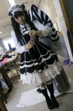 Estilo Harajuku, Maid Outfit, Japanese School, Cosplay Characters, Grunge Goth