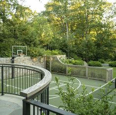 Basketball Court Driveway, At Home Pickleball Court, Home Sports Court, Sport Court Backyard Ideas, Pickleball Court Backyard, Backyard Tennis Court, Backyard Pickleball Court, Tennis Court Backyard, Outdoor Sports Court