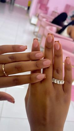 fiz as unhas amores ♥️🫶🏽 Brown Acrylic Nails, Gel Toe Nails, Simple Gel Nails, French Acrylic Nails, Short Square Acrylic Nails, Short Acrylic Nails Designs, Pink Acrylic Nails