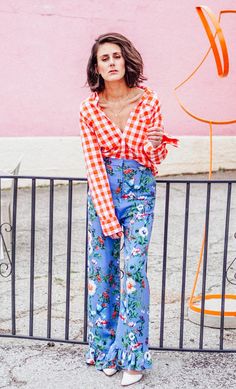 Pattern Mixing Outfits, Mixed Prints Outfit, Mixing Prints Fashion, Colorful Wardrobe, Prints And Patterns, Dresses By Pattern, Aesthetic Women, Brunch Outfit