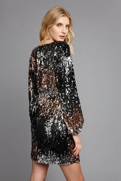 Black and Gold Ombre Sequin Mini Dress Christmas Party Shoes, Tanned Makeup, Gold Ombre, Party Handbags, Sequin Outfit, Velvet Clothes, Christmas Party Outfits, Evening Shoes, Sequin Mini