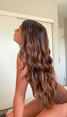 @mckenzieluskey on instagram Natural Brown Balayage, Hair Staly, Light Brunette Hair, Baylage Hair, Beige Blonde Hair, Balayage Hair Caramel, Black Hair Balayage, Rave Hair, Cabello Hair