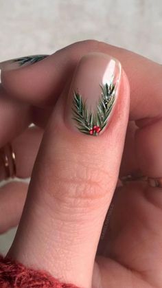 Tasteful Christmas Nails, Nail Art Short Nails Winter, Christmas Floral Nails, Winter Tree Nails, Toe Nails Christmas, Gel Manicure Christmas, Yule Nail Art, Christmas Nail Art Designs 2022, Christmas Nails 2023 Trends