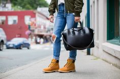 Street Style: Timberlands. - Mia Mia Mine Daily Street Style, Mia Mia, Timberland Style, Glacier Bay, Timberlands, Instagram Outfits