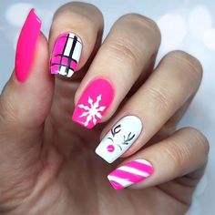 Pink Christmas Nails, Holiday Manicure, Garden Crafts Diy, Candy Cane Stripes, White Candy, Holiday Sparkle, Christmas Charms, Christmas Nail Designs, Chic Pink