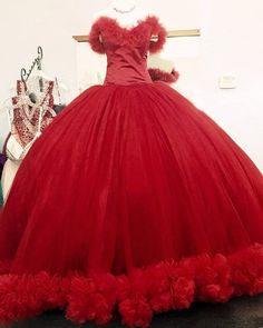 maroon-wedding-ideas Cloud Wedding, Quincenera Dresses, Wedding Dress Ball Gown, Beaded Lace Wedding Dress, Dress Quinceanera, Tulle Balls, Pretty Quinceanera Dresses, Wedding Dresses 2018, Trumpet Wedding Dress