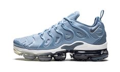 Air Vapormax Plus 924453 402 Baddie Stuff, Vapor Max Plus, Air Vapormax Plus, Vapor Max, Nike Air Vapormax Plus, Men Nike, Nike Shoes Jordans, Glitter Sneakers, Air Vapormax