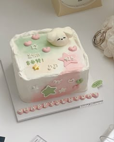 #cake #yummy #dessert #sweet #케이크 #달콤해 #korean #koreancake #music #kpop #koreanmusic #bts #enhypen #newjeans #lesserafim #aespa #ive #fashion #lunchboxcake #lunchbox #chinesecake #koreanlunchboxcake #xiaohongshu小红书 #xiaohongshu #小红书 #抖音makeup #抖音 #pastel #pastelcake #원영 #윤진 #민지 #하니 #다니엘 #해린 #해인 #뉴진스 #아이브 #에스파 #한국 Cake Ideas Korean, Kawaii Cake Ideas, Korean Cake Design, Korean Birthday Cake Aesthetic, Cute Korean Cake, Kawaii Birthday Cake, Korean Cake Ideas For Girl, Cute Korean Cake Design, Korean Cake Lilac