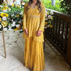 Size 34/36. Great Condition. Pants Come With A Stretchy Waistband. Kurta Has Extra Material Inside To Make Bigger If Needed. Palazzo Pants, Wedding Outfit, Womens Sizes, Yellow, Pants, Women Shopping, Color, Trousers