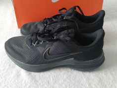 Nike Downshifter Size 9 Women's Road Running Shoes, DJ2680 003 Black New Nike Black Running Shoes With Laces, Road Running, Top Pattern, Vintage Nike, New Black, Running Shoes, Athletic Shoes, Shoe Accessories, Handmade Items