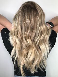 Babyliss Curling Iron 1 1/4 inch - North Authentic Platinový Blond, Babyliss Curling Iron, Balayage Blonde Hair, Long Hair Highlights, Fall Blonde Hair, Hair Quiz, Balayage Blonde, Dirty Blonde Hair