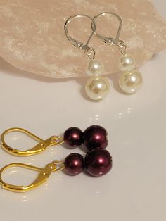 A pair of pearl latchback earrings,  made with glass pearls and your choice of gold or silver latchback hooks. Total length is 1.25". Pearl Dangle Earrings With Lever Back, Earrings Pearl, Jewelry Earrings Dangle, Etsy Earrings, Dangle Drop Earrings, Dangle Earrings, Pearl Earrings, Jewelry Earrings, Drop Earrings