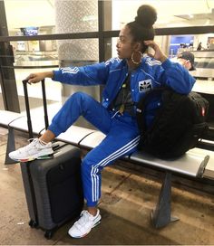 Zoey Grownish Outfits, Yara Shahidi, Yara Shahidi Outfits, Grownish Outfits, Style Muse, 90s Fashion Outfits, Streetwear Fashion Women, Tomboy Fashion