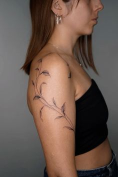 #tattoo #tattoosforwomen #branch #flowers #flowertattoo #leaves Branch Tattoo Shoulder, Tree Tattoo Shoulder, Tree Branch Tattoo, Tattoo Shoulder, Tree Tattoo