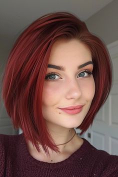 Red Hair Short Bob, Red Bob Hairstyles, Short Red Bob, Red Hair Bob, Red Short Hair, Dark Blonde Bobs, Curly Brunette, Red Bob Hair, Bobbed Hair