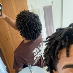 Dreadlock Short Hairstyles, Finger Coils Men 4c, Coils On Natural Hair Men, Coils Men, Finger Coils Men, Locs For Men, Locs Hairstyles For Men, Twists Black Men Hair, 4c Curls