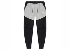 Nike Black Athleisure Sweatpants, Nike Joggers For Jogging, Nike Black Joggers For Jogging, Nike Functional Joggers For Streetwear, Black Jogging Sweatpants With Ribbed Cuffs, Nike Black Moisture-wicking Joggers, Nike Black Moisture-wicking Sweatpants, Nike Moisture-wicking Joggers For Streetwear, Black Sweatpants With Ribbed Cuffs For Jogging