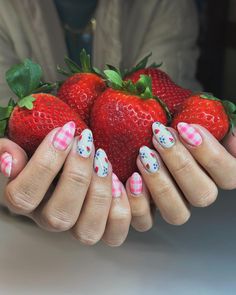 Summer Gel Nails Pink, Summer Nails Strawberry, Cute Strawberry Nails, French Tips Almond Nails, Tips Almond Nails, Gingham Nails, Picnic Nails, French Tips Almond, Blueberry Nails