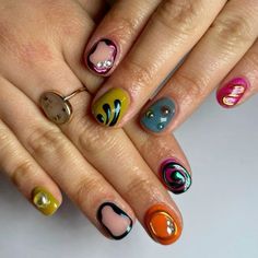 Short Nail Simple Ideas, Mix Match Nails Short, Short Nail Designs Maximalist, Mismatch Nail Designs, Mix Match Nail Designs, Eclectic Nails, Mismatched Nail Art, Mixed Nails, Mix And Match Nails