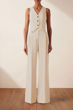 Vest Pants Suit Women, Vest Formal Outfits For Women, Professional Hot Weather Outfits, Women's Vest Outfit, White Vest Women, White Suit Vest Outfits For Women, Fitted Vest With Button Closure For Work, Classic Single-breasted Sleeveless Vest, Semi-formal Fitted Vest With Button Closure