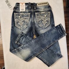 Brand New Skinny Rock Revival Woman's Jeans Size 25. Smoke Free Home Rock Rival Jeans, Trashy Outfits, Dream Jeans, Rock Revival Jeans, Jeans Rock, Grocery List, Rock Revival, Fit Inspo, Christmas Wishlist