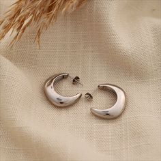 Details: Stainless steel. Water resistant. Silver Hoops, Steel Water, Water Resistant, Stainless Steel, Water, Silver