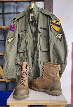 Military Style Fashion, Military Inspired Outfit, Army Outfit, M65 Jacket, Army Look, Combat Uniforms, King Fashion, Cowboy Outfits