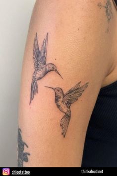 We can’t say the same thing about upper arm tattoos, though! As one of the most common tattoo placements, upper arm tattoos offer you a lot of freedom to work with your tattoo artist and come up with the sickest tattoo styles and symbols. A hummingbird tattoo on the upper arm for the win! Bird Tattoos Arm, Sleeve Inspiration, Places For Tattoos, Framed Tattoo, Small Pretty Tattoos, Upper Arm Tattoos, Eagle Tattoos, Hummingbird Tattoo, Collar Bone Tattoo