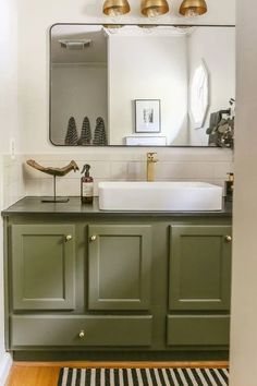 dark olive benjamin moore paint color on bathroom vanity cabinets Easy Diy Bathroom Vanity, Painting A Bathroom Vanity, Painting A Bathroom, Easy Diy Bathroom, Painting Bathroom Cabinets, Vanity Makeover, Cabinet Painting, Diy Bathroom Makeover, Bathroom Vanity Makeover