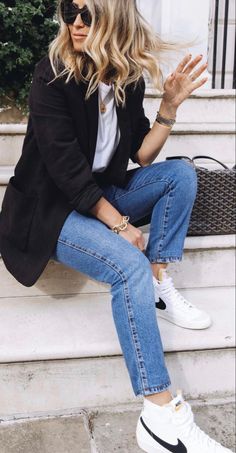 Black Blazer Outfit With Jeans Sneakers, Outfits With Blazers And Sneakers, Nikes Work Outfit, High Top Sneakers Work Outfit, Business Casual Nike Outfit, Mid Nike Blazer Outfit, Blazer And High Top Sneakers Outfit, High Tops Nike Outfit, Nikes And Blazer Outfit