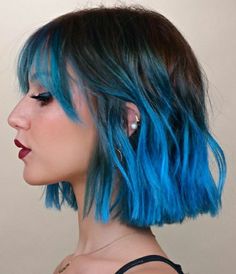 Blue Hair Grown Out Roots, Bottom Half Blue Hair, Blue Medium Length Hair, Colours For Short Hair Ideas, Short Hair With Colored Ends, Short Wavy Colored Hair, Short Blue Ombre Hair, Dyed Ends Short Hair, Short Hair Blue Tips