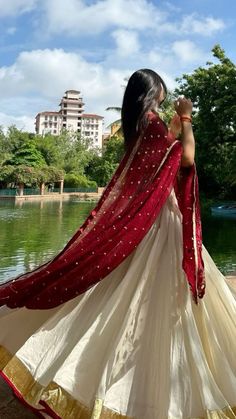 Half Saree Poses Aesthetic, Onam Half Saree, Maroon Half Saree, Half Saree Poses, Onam Skirt And Top Designs, White Half Saree, Half Saree Designs Simple, Indian Traditional Aesthetic, Indian Half Saree