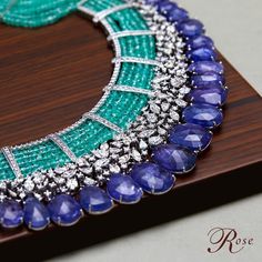 Heirloom Necklace, Beautiful Diamond Necklace, Fancy Jewellery Designs, Beaded Necklace Designs, Bridal Diamond Jewellery, Necklace Elegant, Bangles Jewelry Designs