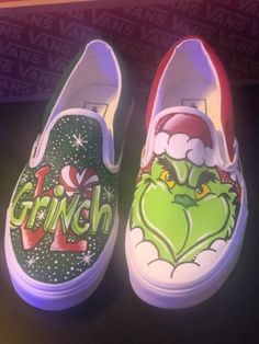 Custom Vans any design and any style. Customize to your liking. (Picture might show canvas shoe but these are made in vans brand. All shoes are painted with Anglers paint and sealed with their shoe sealer. Machine washable but not recommended because the shoe itself will get damaged. The Grinch Gift Ideas, Lilly Drawing, Sneakers Painting, Grinch Shoes, Grinch Stuff, Shoe Painting, Funny Grinch, Vans Custom, Custom Vans Shoes