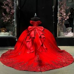 Red Quinceanera Dresses With Bow, Red Big Dress, Quince Dark Red, Quincenera Dresses Red, Xv Dresses Red, Red Theme Quinceanera Ideas, Dresses Quinceanera Red, Silver Quince Dresses