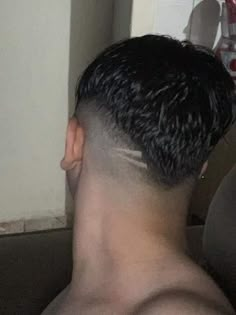 Taper Fade Long Hair, Buzz Cut Styles, Boys Fade Haircut, Short Fade Haircut, Buzz Cut Hairstyles, Curly Hair Fade, Men Haircut Curly Hair, Faded Hair, Haircut Designs