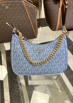 Designer Items Aesthetic, Pretty Bags Aesthetic, Luxury Bags Aesthetic, Michael Kors Bag Outfit, Branded Purse, Purses Affordable, Sac Michael Kors, Trendy Purses