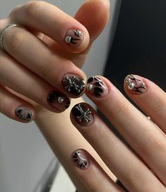 Black Nails Men, Soft Grunge Nails, Natural Nail Designs, Hippie Nails, Punk Nails, Hard Nails, Vintage Nails, Gothic Nails, Goth Nails