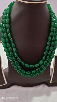 Emerald 963 Carat AAA Quality emerald beryal gemstone tumble gemstone beads adjustable cord Stone : emerald beryl Shape -smooth tumble Necklace -Approx 20 inch 3 line string Size :- Approx 10x12mm to 10x14mm Weight :- 963 carat Polish :- Handmade color - green makes a great gift for your loved ones. It is known as the 'love stone' as the message it emits is the strong vibration of unconditional love, joy, warmth and healing. As quartz crystals are profound amplifiers of energy, it may help to ki Pumpkin Necklace, Carnelian Bracelet, 108 Bead, Quartz Crystals, Beads Necklace, Natural Beads, Unconditional Love, Gemstone Necklace, Round Beads