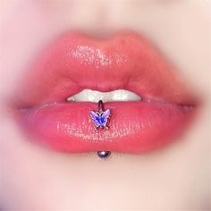 Birthday Wishlist Ideas, Labret Piercing Jewelry, Wishlist Ideas, Eyebrow Ring, Lip Ring, Lip Piercing, Butterfly Design