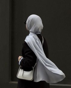 Hijab Girls Dp, Best Dp, Hijab Trend, Modest Winter Outfits, Whatsapp Profile, Hijab Trends