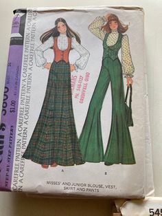 1973. Sewing Pattern is cut. Actual Sewing Pattern is not shown in photos; Please Read Shop Announcement. Boho Maxi Skirt, Patron Vintage, 70s Inspired Fashion, Maxi Skirt Boho, Blouse Pattern Sewing, Mccalls Sewing Patterns, Cute Blouses, Mccalls Patterns, Sewing Pattern Sizes