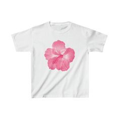 'Hibiscus' baby tee Pink Flower Pattern, Baby Tee Shirts, Women Summer Casual, Baby Graphic Tees, Streetwear Clothes, Retro Tops, Y2k Baby Tee, Floral Outfit, Short Sleeve Cropped Top