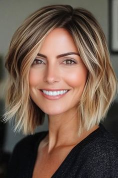 Save this pin for the best choppy bob hairstyles. This longer bob style combines precise lines with textured details. The blunt ends create a strong shape, while choppy layers add movement and lift. Short One Length Hairstyles, Lob Aline Haircut, Bob Straight Haircut, Choppy Bob Oval Face, Jennifer Anniston Layered Haircut, Professional Bob Hairstyles, Modern Bob Haircut 2023 Fine Hair, Medium Hair With Choppy Layers, Hair Styles Bob Cut