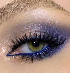 Disco Prom Makeup, Navy Wedding Makeup, Prom Makeup Blue And Silver, Blue Cheer Makeup, Navy Blue Eyeliner Looks, Blue Makeup Ideas For Prom, Navy Blue Makeup Ideas, Navy Blue And Silver Makeup, Navy Blue Eye Makeup Prom