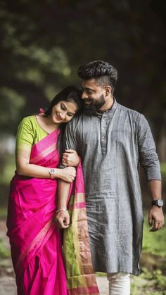 Couple Photoshoot Indian Weddings, Couples Photoshoot Poses In Saree, Traditional Photoshoot For Couple, Kerla Love Couple Images, Indian Wedding Couple Photography Poses Outdoor, Indian Post Wedding Photoshoot, Traditional Photography Poses Couple, Couple Pose Indian, Pre Wedding Photoshoot Outdoor Saree