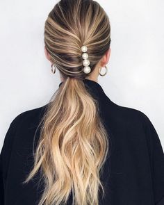 Ponytail Wedding, Trendy We Fryzurach, Elegant Ponytail, A Ponytail, 4c Hair, Long Blonde, Low Ponytail, Long Blonde Hair, Party Hairstyles