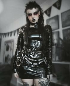 Metal Head Goth, Deathrock Fashion, Dark Gothic Fashion, Black Metal Girl, Goth Fits, Goth Outfit Ideas, Harajuku Fashion Street, Gothic Models, Punk Girl